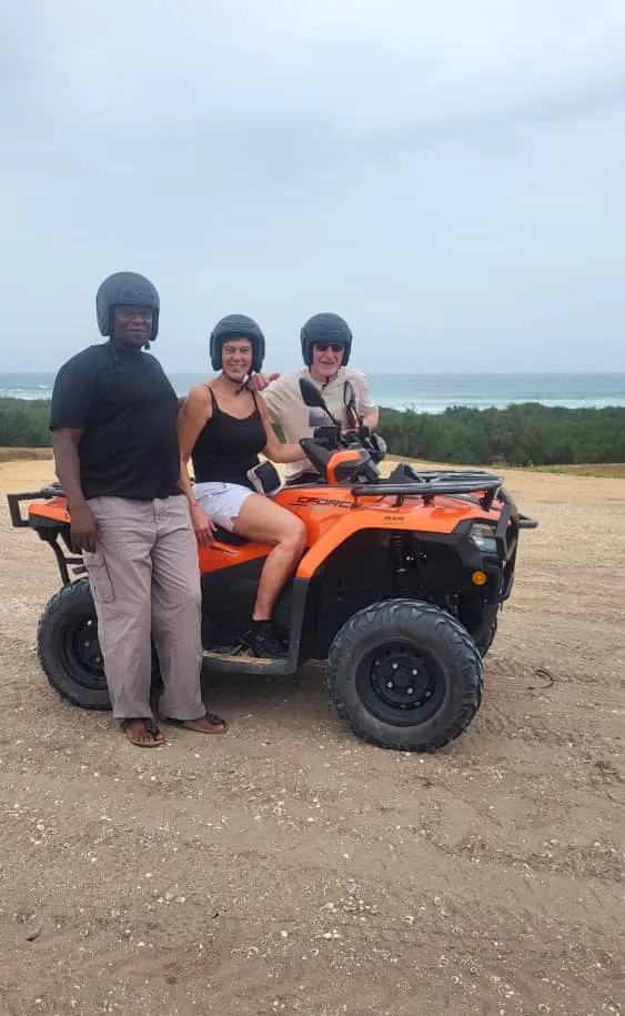 Quad frente al mar